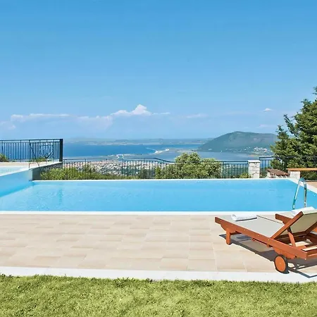 Villa Spanochori Sleeps 6 Air Con Wifi *