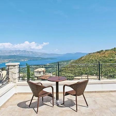 Spanochori Sleeps 6 Air Con Wifi *