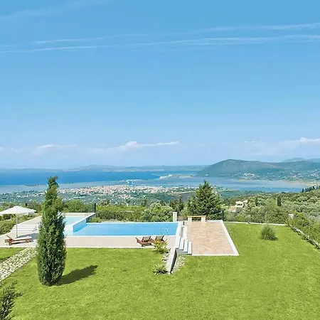 Villa Spanochori Sleeps 6 Air Con Wifi *